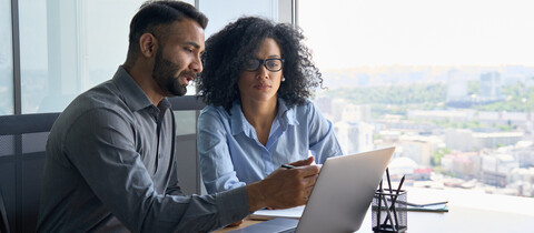 How Insurers Use Data AI and Cloud Applications to Improve Customer Experiences