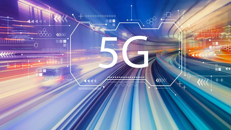 5G symbol with cars on highway background